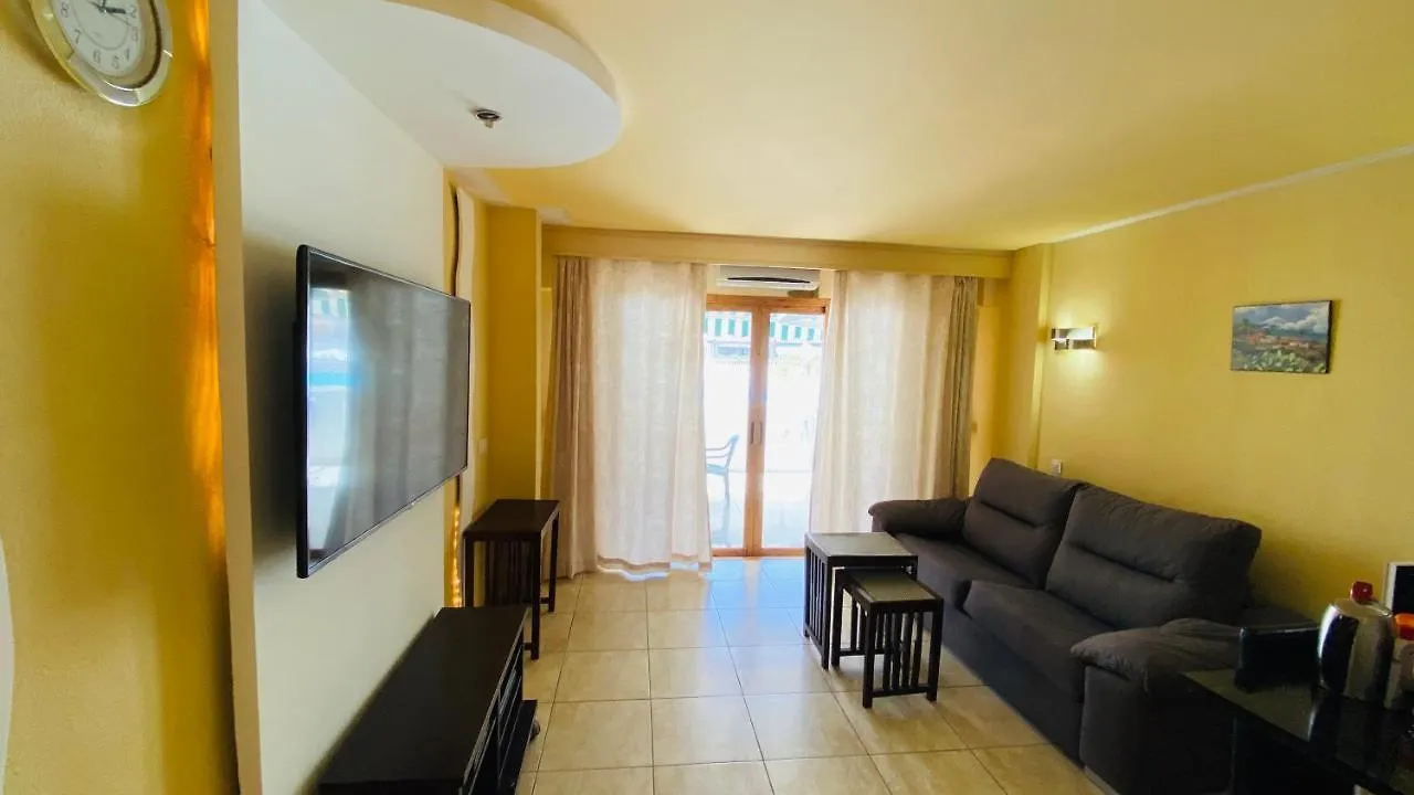 Cozy Apartment Close To Fanabe Beach, Tenerife 아데제